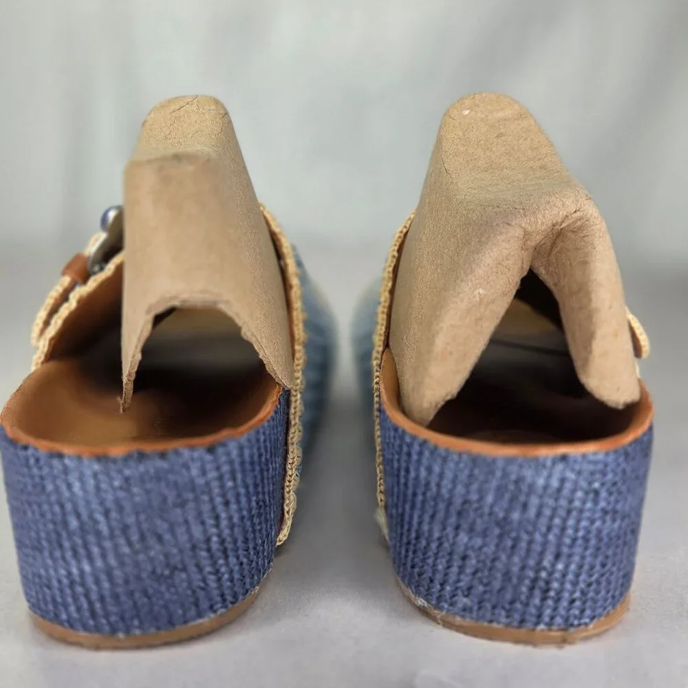 Gentle Souls by Kenneth Cole Women's Kendall Slide Sandals - Picture 4 of 7